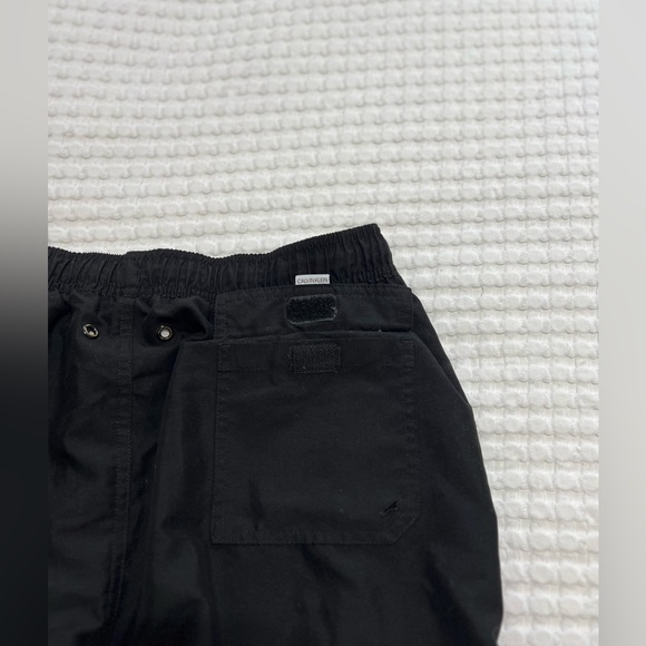 Calvin Klein Men's Elastic Waist Quick Dry Swim Trunk - Picture 10 of 13